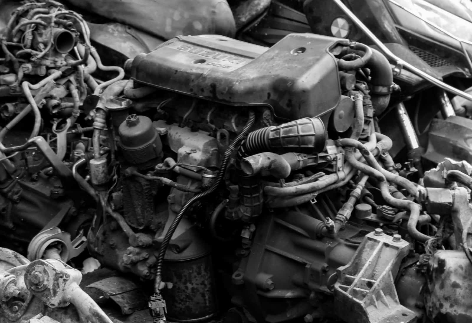 Salvaged car engines and parts